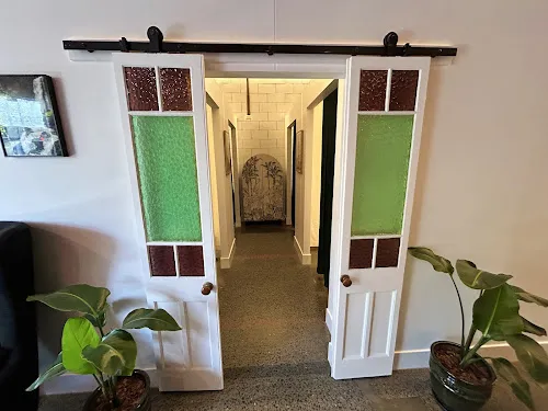 7 - Studio Eleven Little Sister