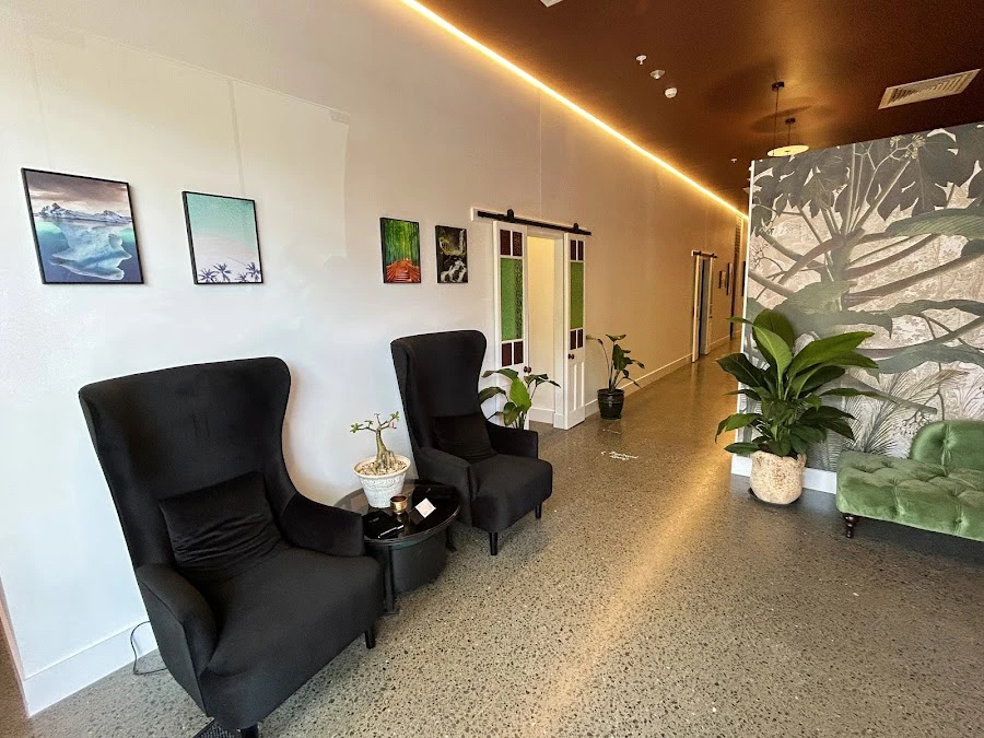 1 - Studio Eleven Little Sister