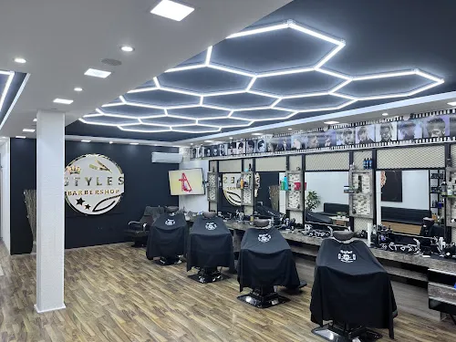 8 - Styles Barbershop friseur