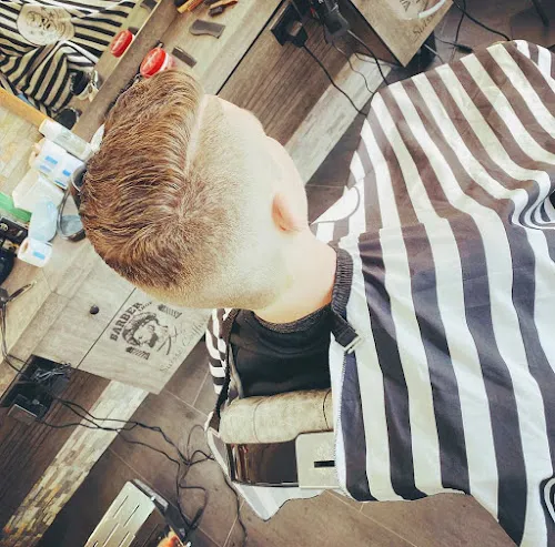 7 - Suisse coiffure barber shop - Bulle