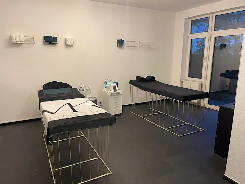 2 - SuNDay Beauty & Spa