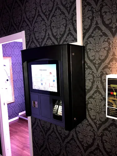 4 - SunDay Drop In Solarium