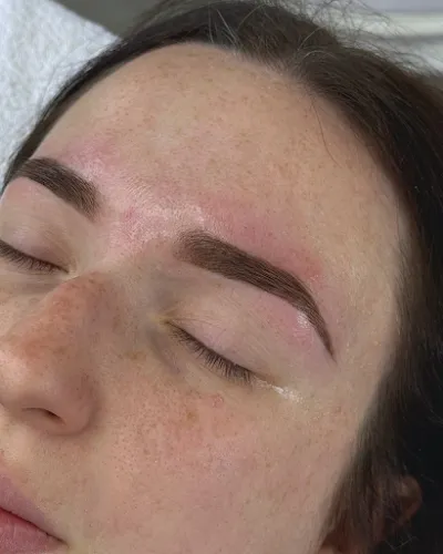 4 - Sunflower Nails and Beauty