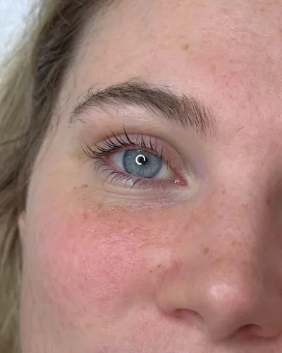 5 - Sunflower Nails and Beauty