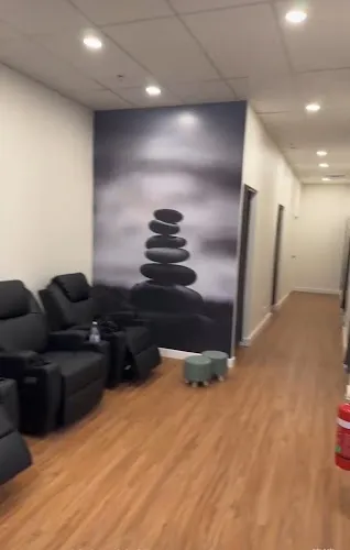 5 - Sunshine Massage Yeppoon Central （Old Magic Massage Yeppoon Shop）