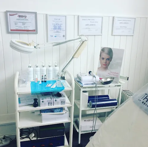 4 - Sunshine Tanning Studio