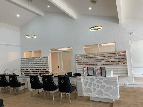 7 - Super nail care and spa