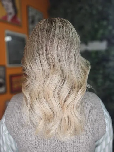 5 - Supreme Hair Salon Manchester