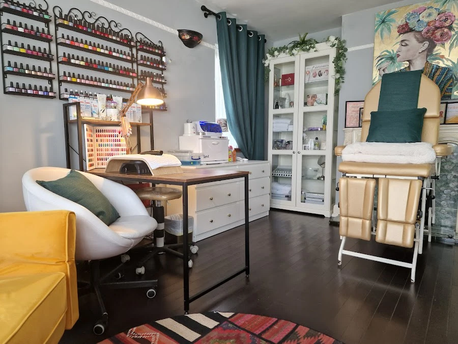 1 - T & M Nails and Beauty