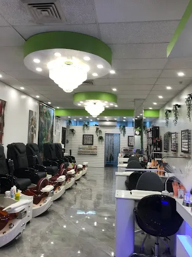 2 - T T NAILS AND BEAUTY