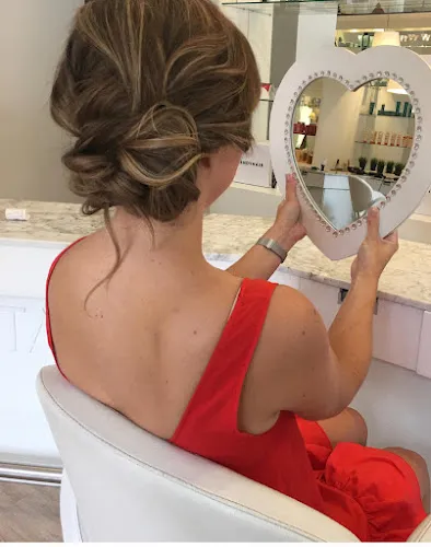 6 - Tai Chung Wah Hair Salon