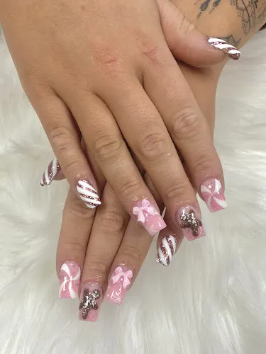 4 - Tammy Nails