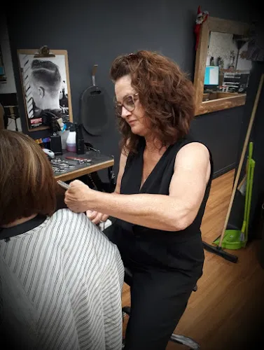 6 - Tamworth Nails & Beauty