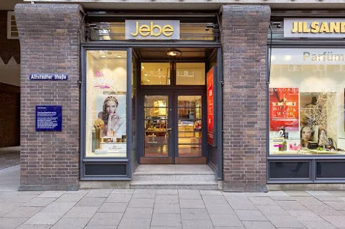 4 - T&H Beauty Salon - Hamburg