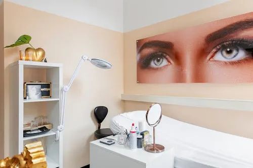 3 - T&H Beauty Salon - Hamburg