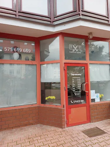 3 - T&T Hair Studio