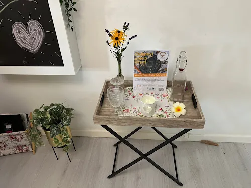 7 - Tangled Hair Design