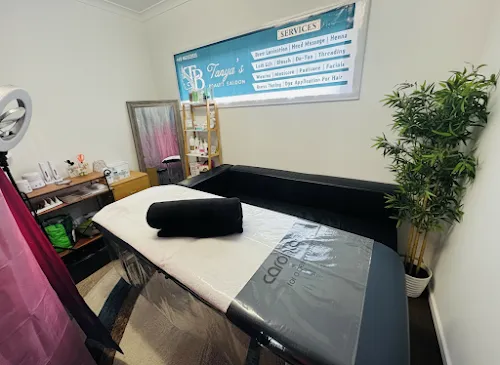 3 - Tanyas Beauty Salon