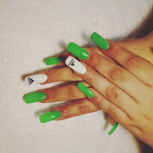 3 - Taree Rainbow Nails and Beauty