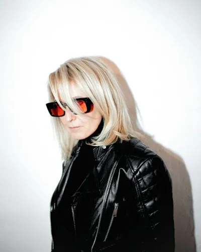 5 - TBH - The Blonde House by Eno München I Lash & Brow Bar München