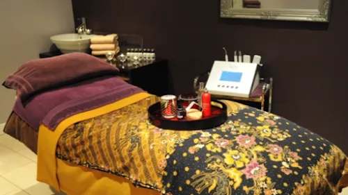 5 - The Beauty Clinic