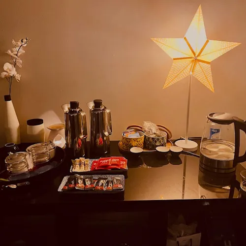 7 - The Beauty Clinic