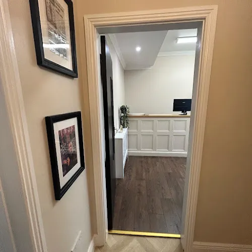 6 - The Beauty Place