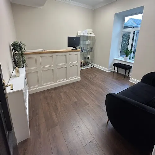 3 - The Beauty Place