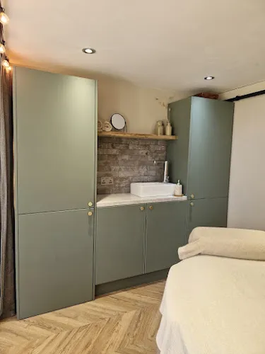 4 - The Beauty Retreat