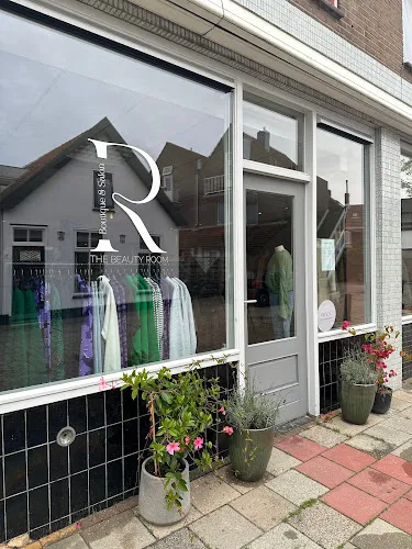 3 - The Beauty Room by Romy