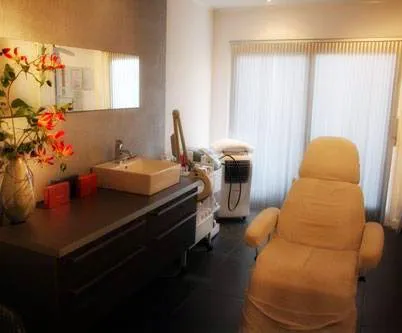 2 - The Beauty Room by Romy