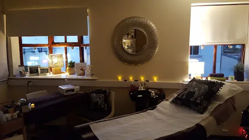 1 - The Beauty Room (Sedgley)