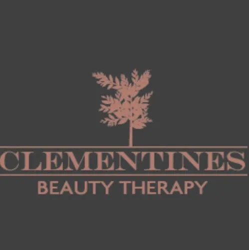 5 - The Country House Salon