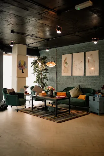 4 - The Cut & Wave Hair Salon