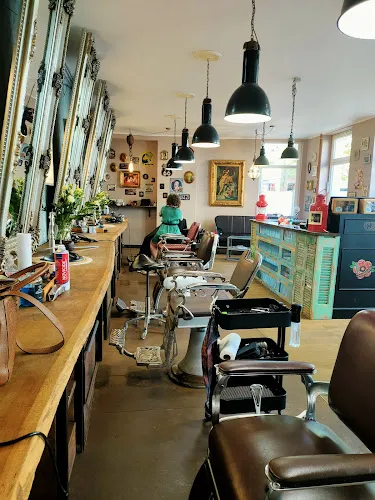 4 - The Gentleman Barbershop