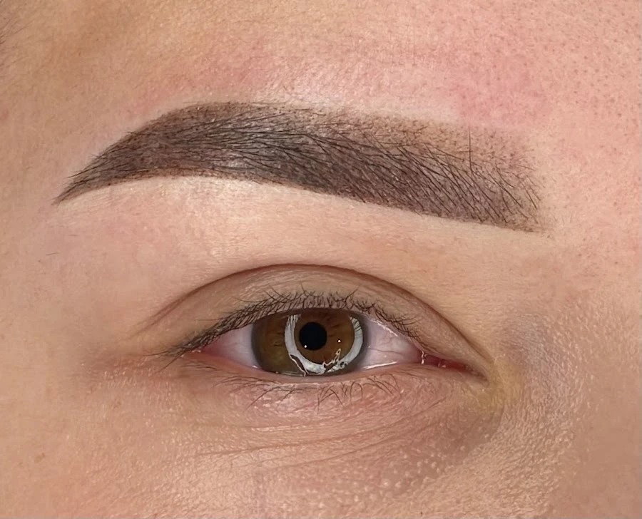 1 - The Girl Behind The Faces