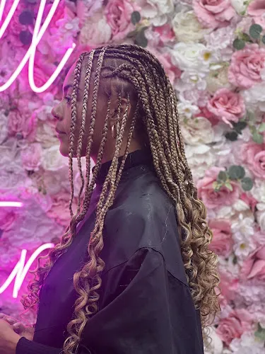 5 - The glam bar leeds ltd