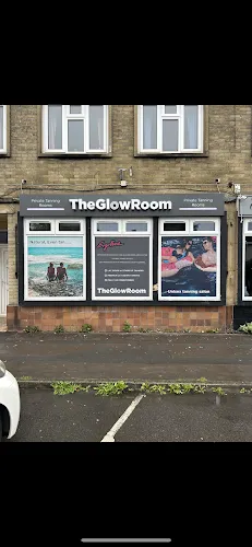 2 - The GlowRoom