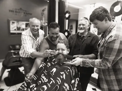 6 - The Godmothers Barbershop