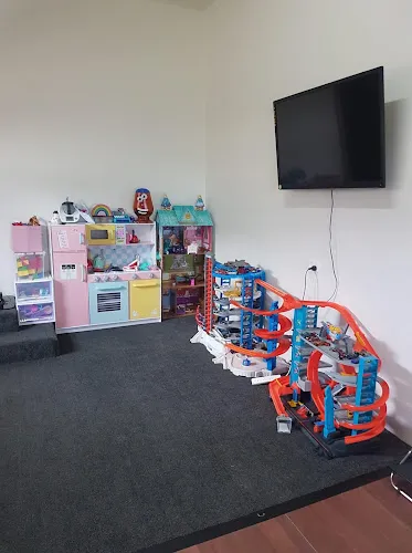 2 - The golden needle tattoo and piercing parlour