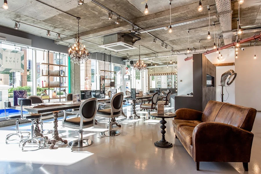 1 - The Hair Lounge - Bethnal Green