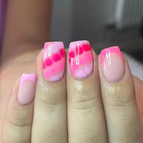 4 - The hamilton hair company