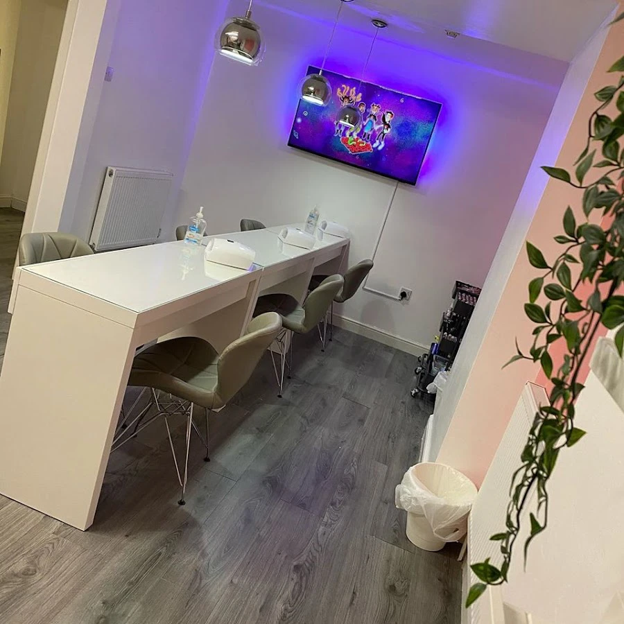 1 - The hamilton hair company