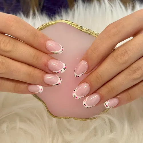 4 - The Haus of Hair