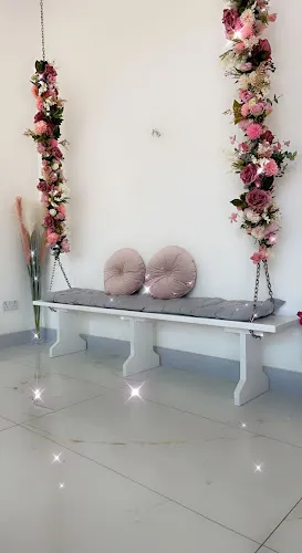 3 - The Look Hair and Beauty