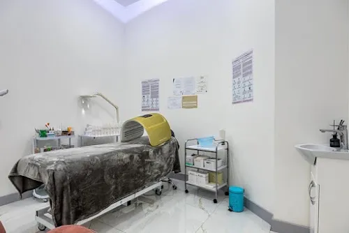 2 - The Look Hair and Beauty