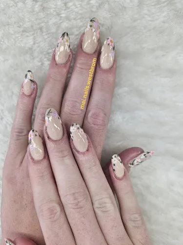 7 - The Nail bar - West Brom