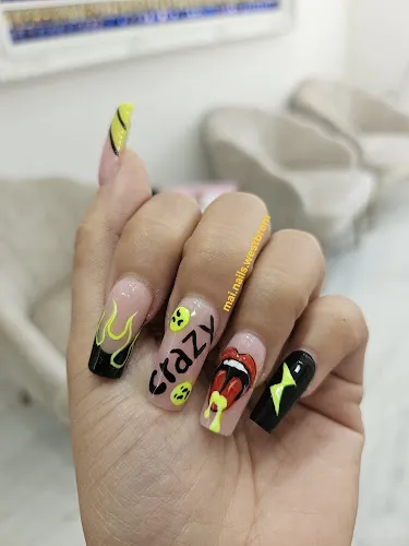 8 - The Nail bar - West Brom