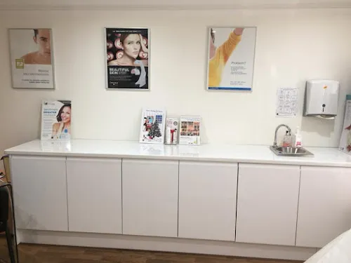 8 - The Nail Corner Glasgow