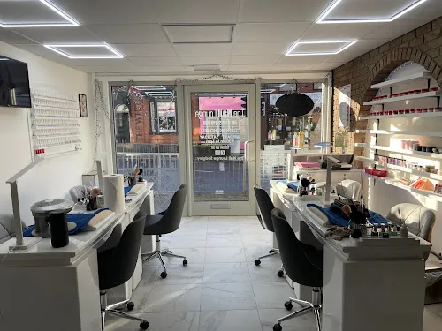 2 - The Nail Lounge Sedgley